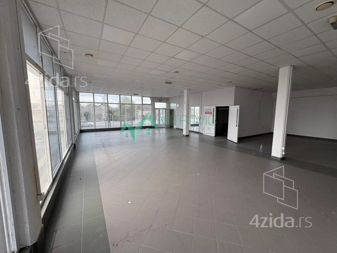 Poslovni prostor | 4zida