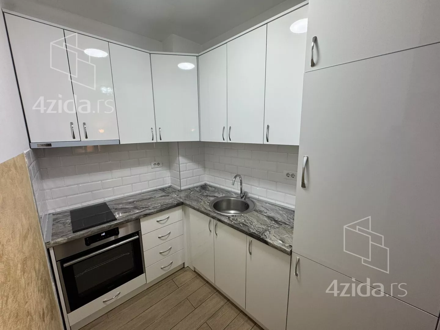 Garsonjera | 4zida