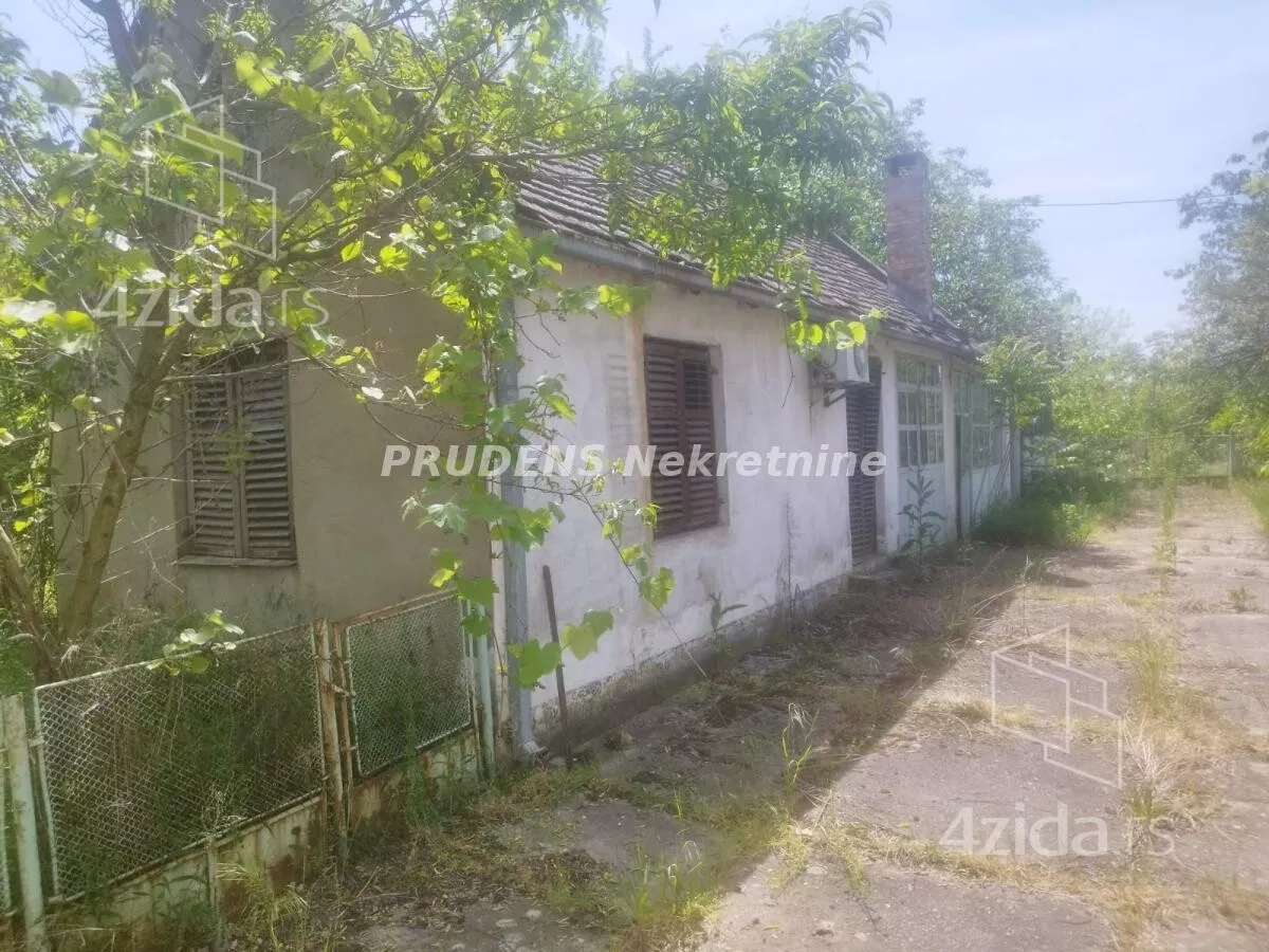 Plac | 4zida