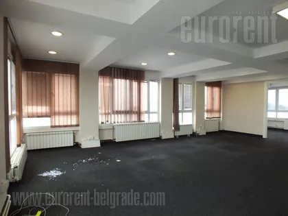 ZEMUN GORNJI GRAD | 4zida.rs