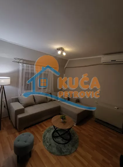 Cara Dušana | 4zida.rs
