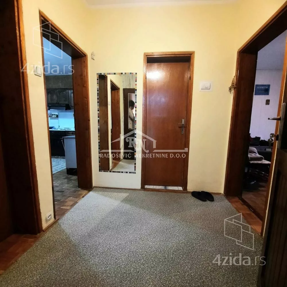 3-etažna kuća | 4zida