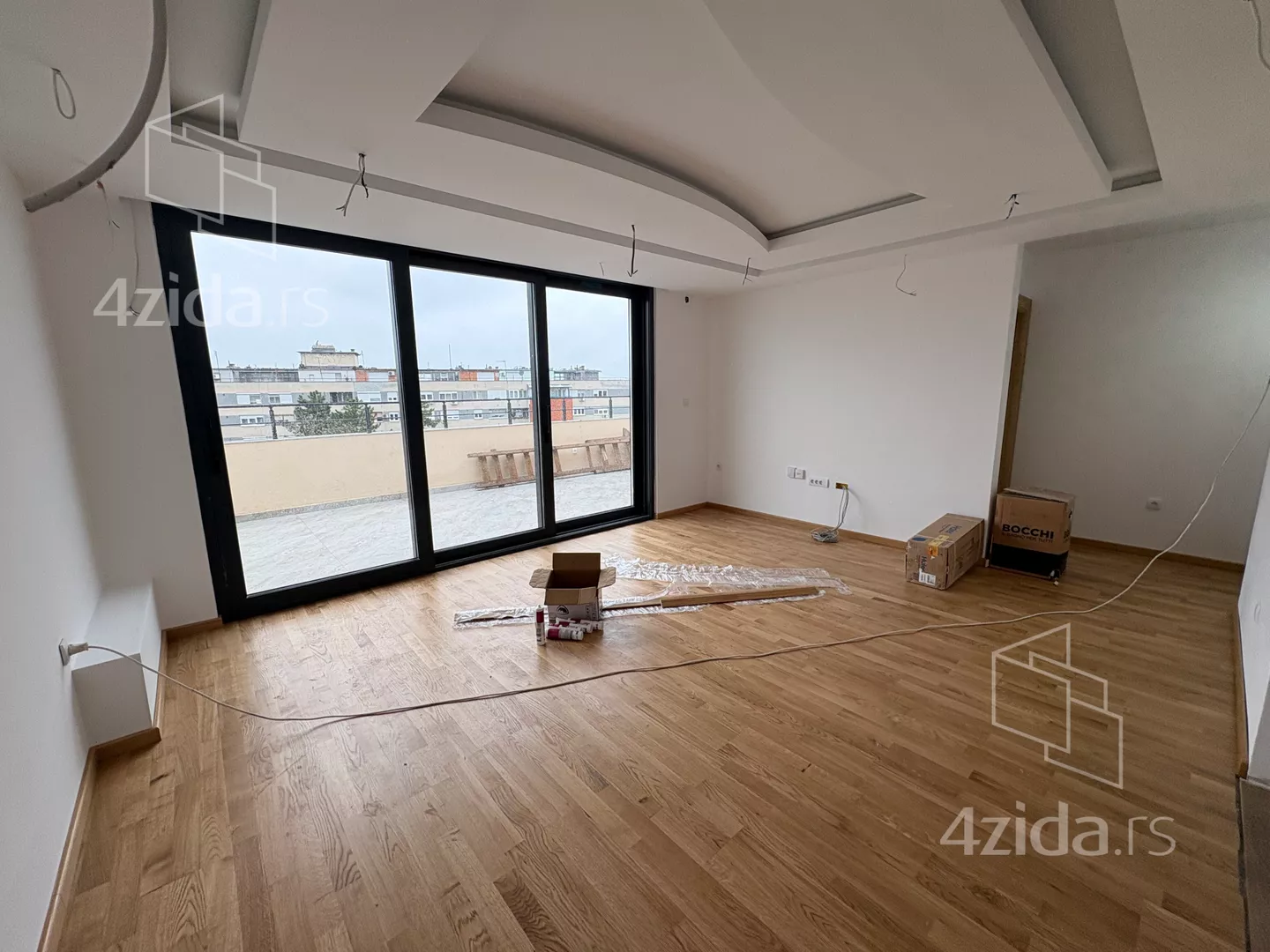 Petosoban stan | 4zida