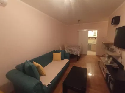 Bulevar Cara Lazara | 4zida.rs