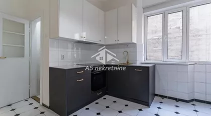 Trg Nikole Pašića | 4zida.rs