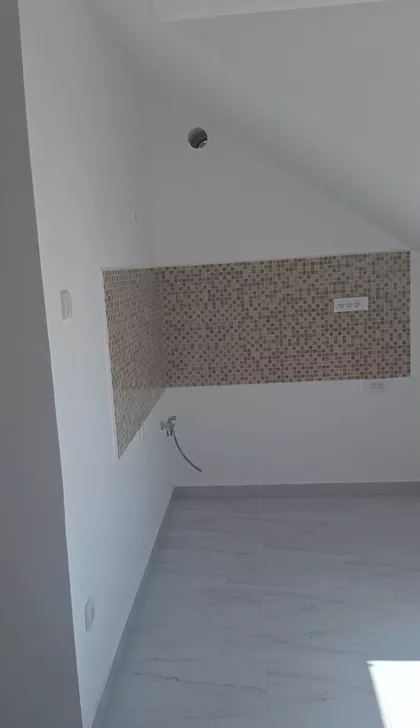 Adolfa Singera 18 | 4zida.rs