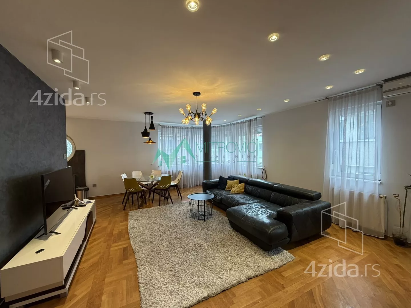 Četvoroiposoban stan | 4zida