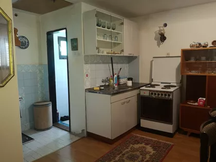 Petra Bojovića | 4zida.rs