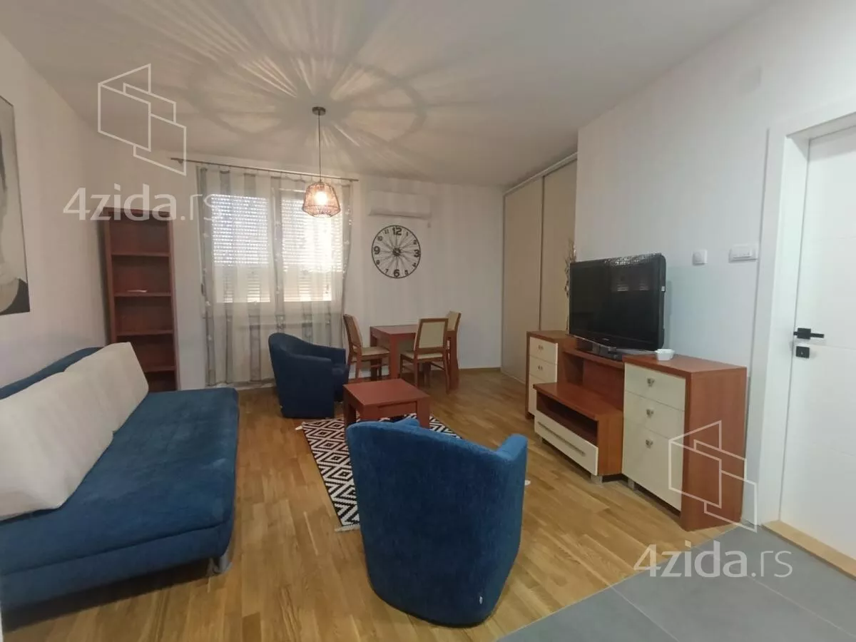 Garsonjera | 4zida