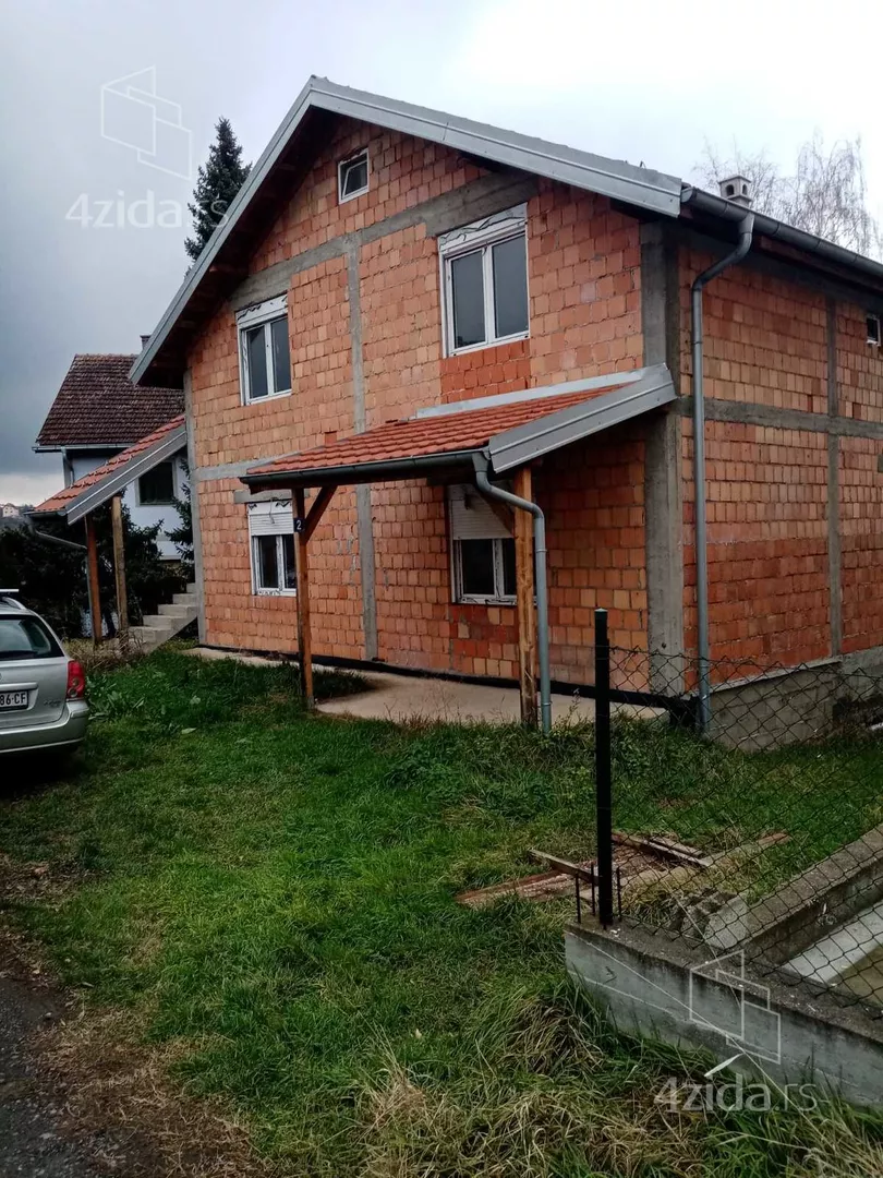 2-etažna kuća | 4zida