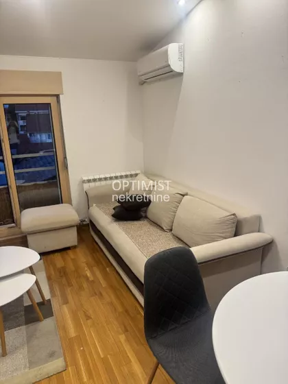 Apartment for sale · 34 m² · Kluz, Zvezdara opština, Beograd