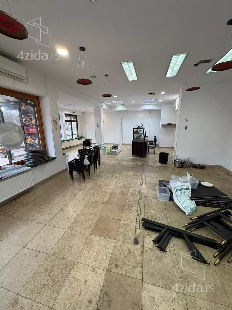 Poslovni prostor | 4zida