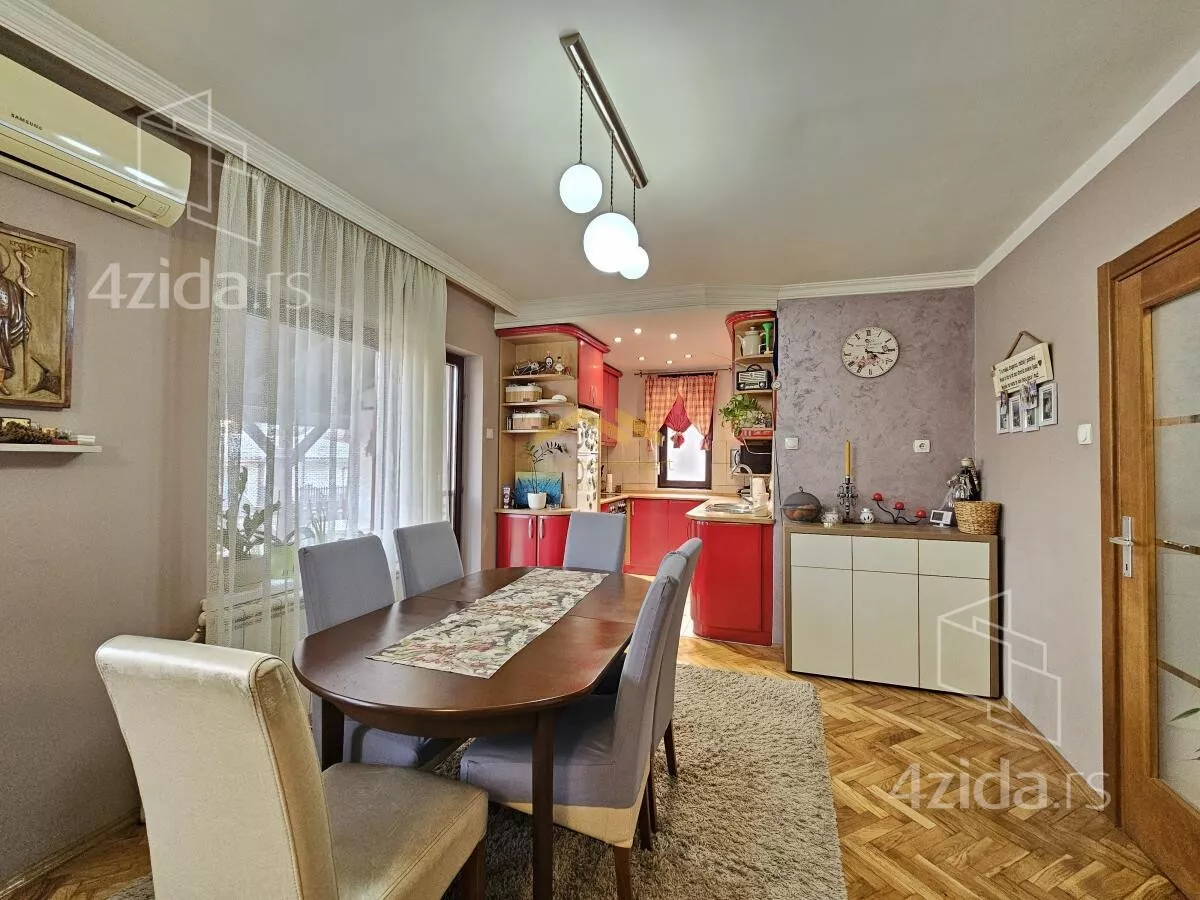 Četvorosoban stan | 4zida