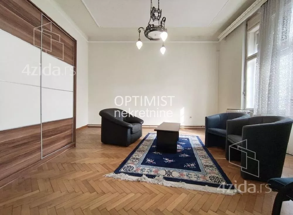 Šestosoban stan | 4zida