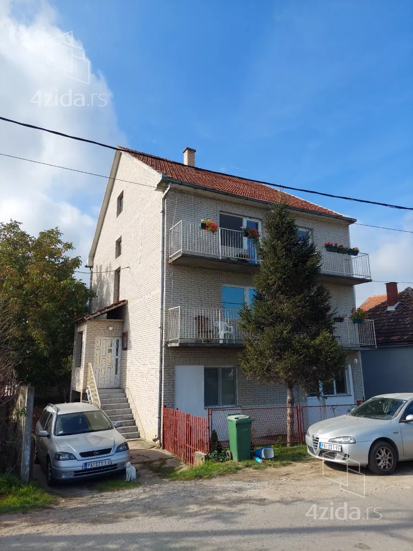 3-etažna kuća | 4zida