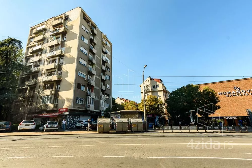 Troiposoban stan | 4zida