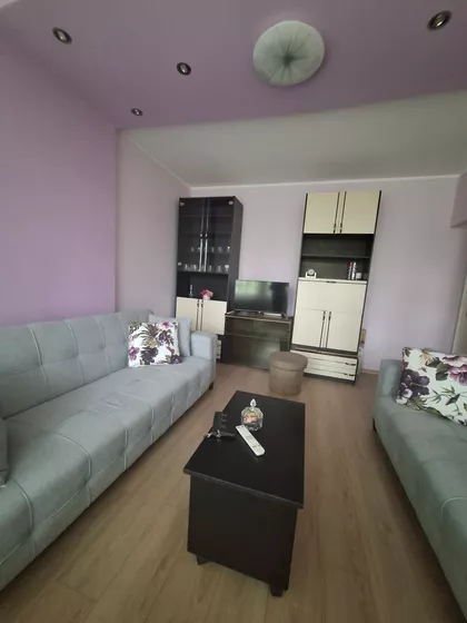 Ustanička | 4zida.rs