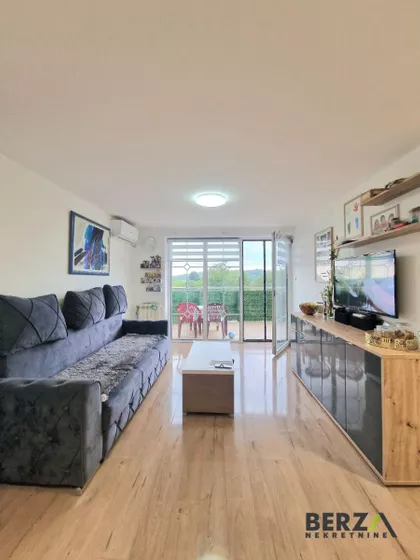 Sremska Kamenica | 4zida.rs