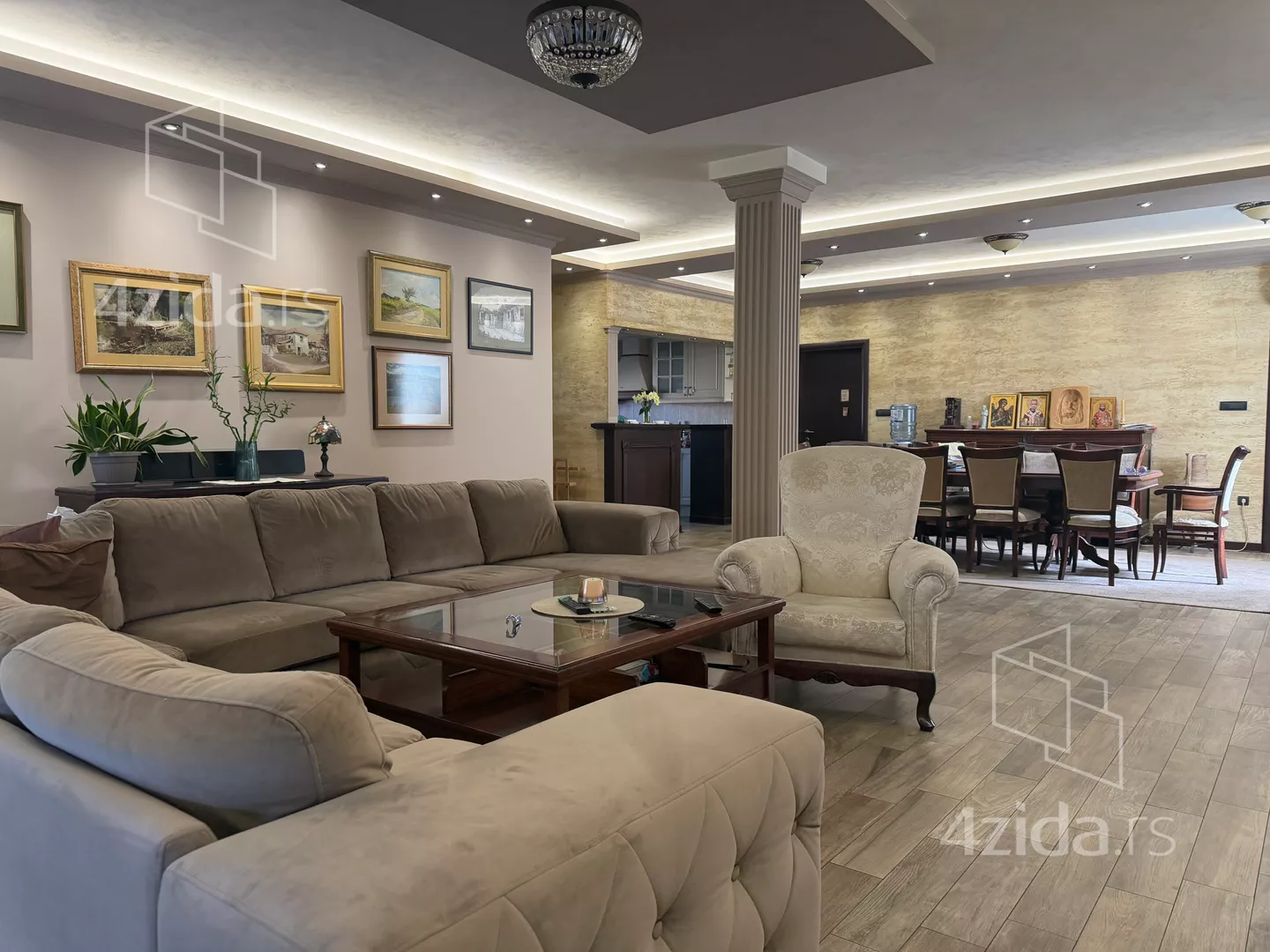 Petosoban stan | 4zida