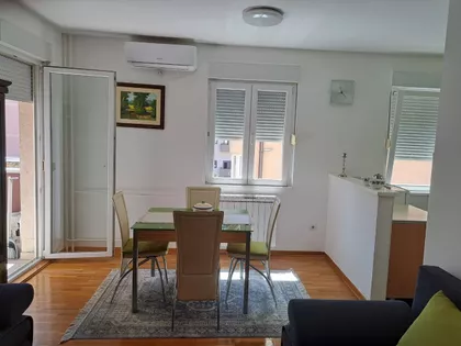 Živka Davidovića 59 | 4zida.rs