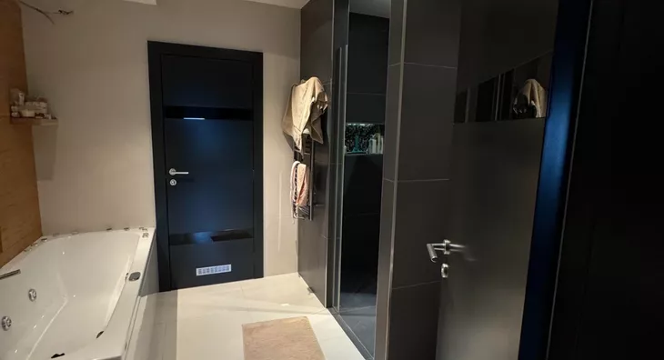 Šestosoban stan | 4zida