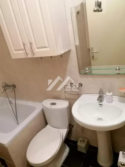 Valentina Vodnika | 4zida.rs