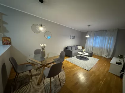 Železnička 48 | 4zida.rs