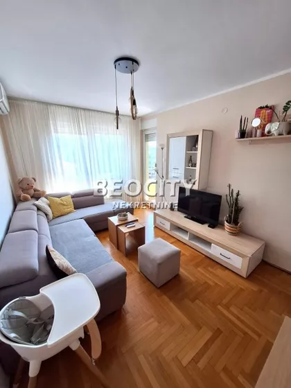 Krilova | 4zida.rs