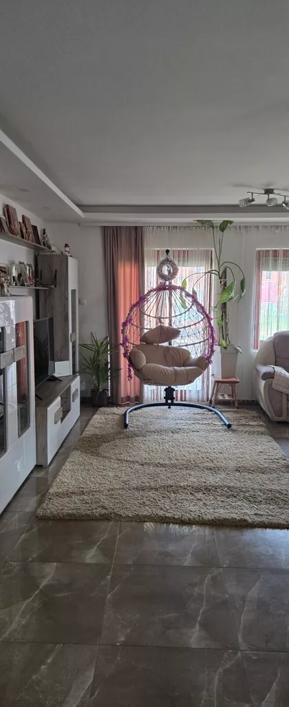 Trg Fontana | 4zida.rs