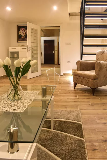 Južni Bulevar | 4zida.rs