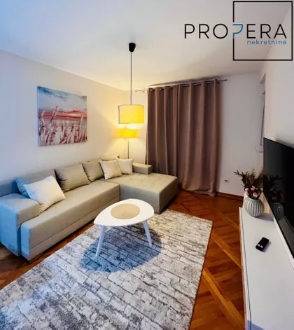 Jesenjinova | 4zida.rs