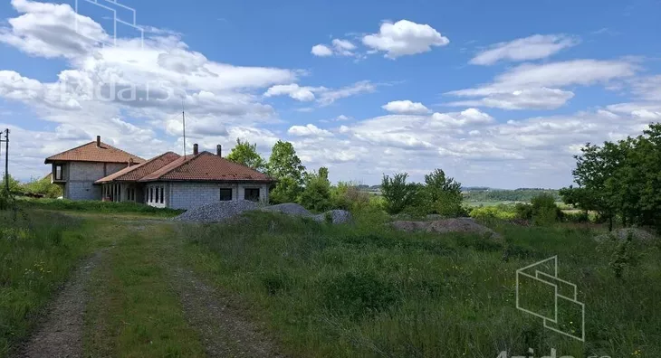 Poslovna zgrada | 4zida