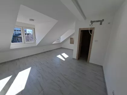 Kertvaroš | 4zida.rs