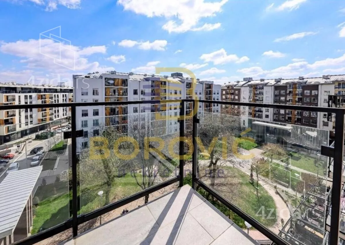 Četvorosoban stan | 4zida