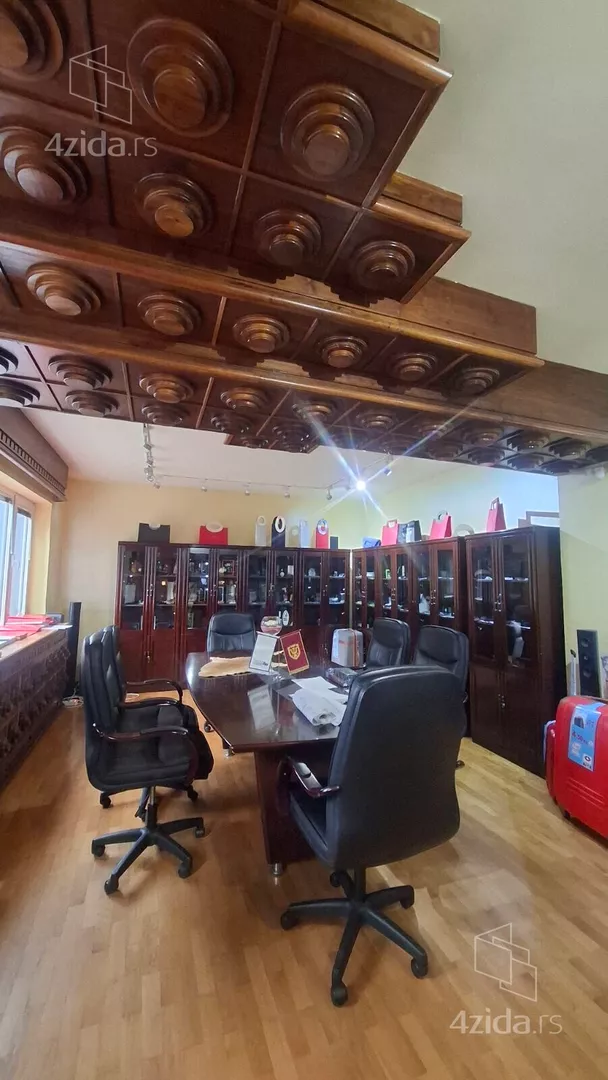 Poslovni prostor | 4zida