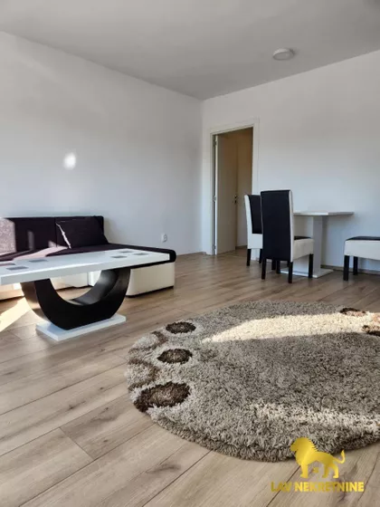 BULEVAR CARA LAZARA | 4zida.rs