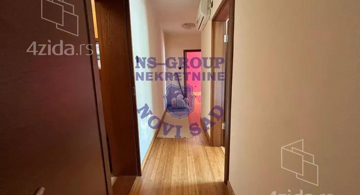 Četvoroiposoban stan | 4zida