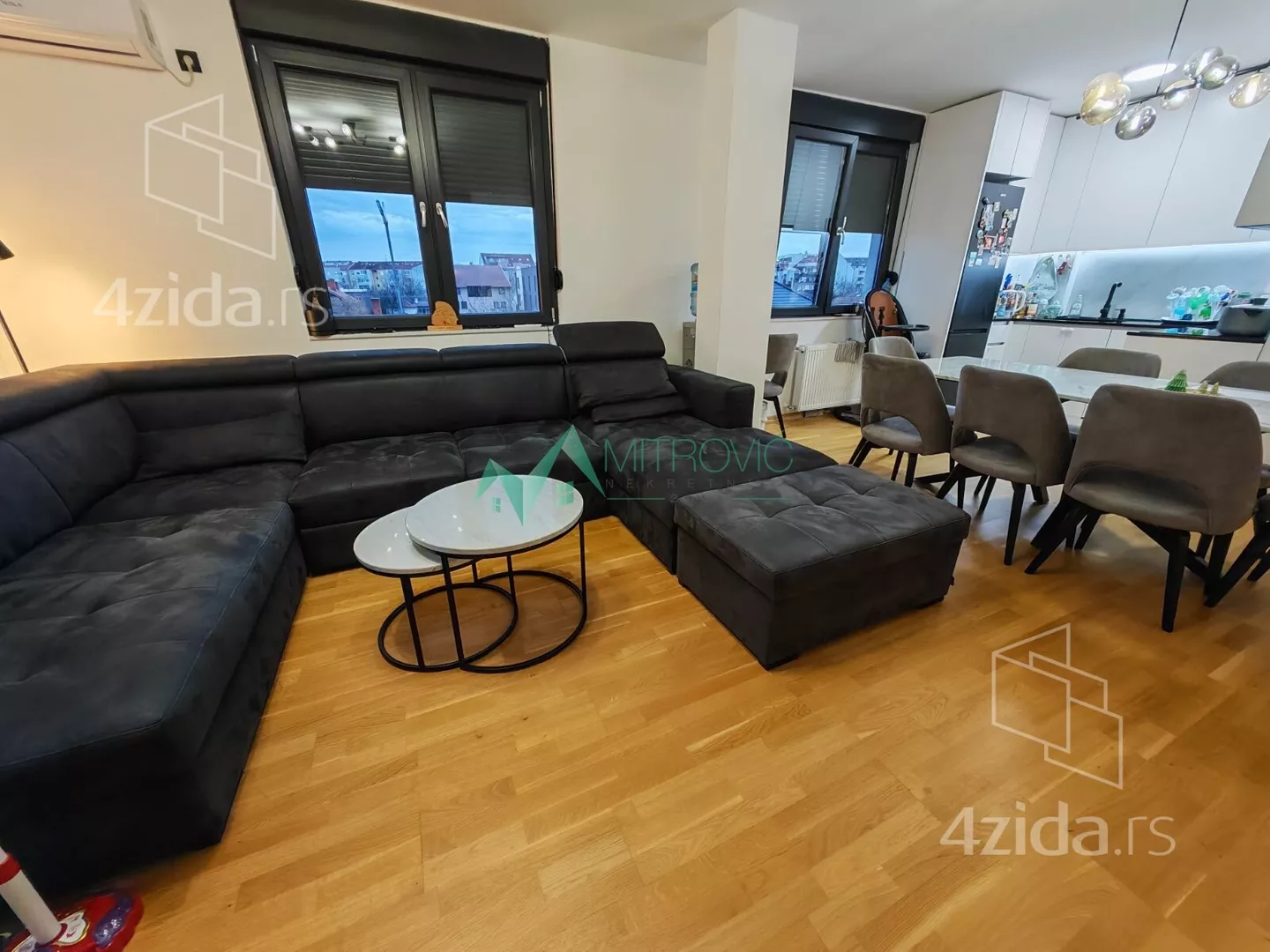 Troiposoban stan | 4zida