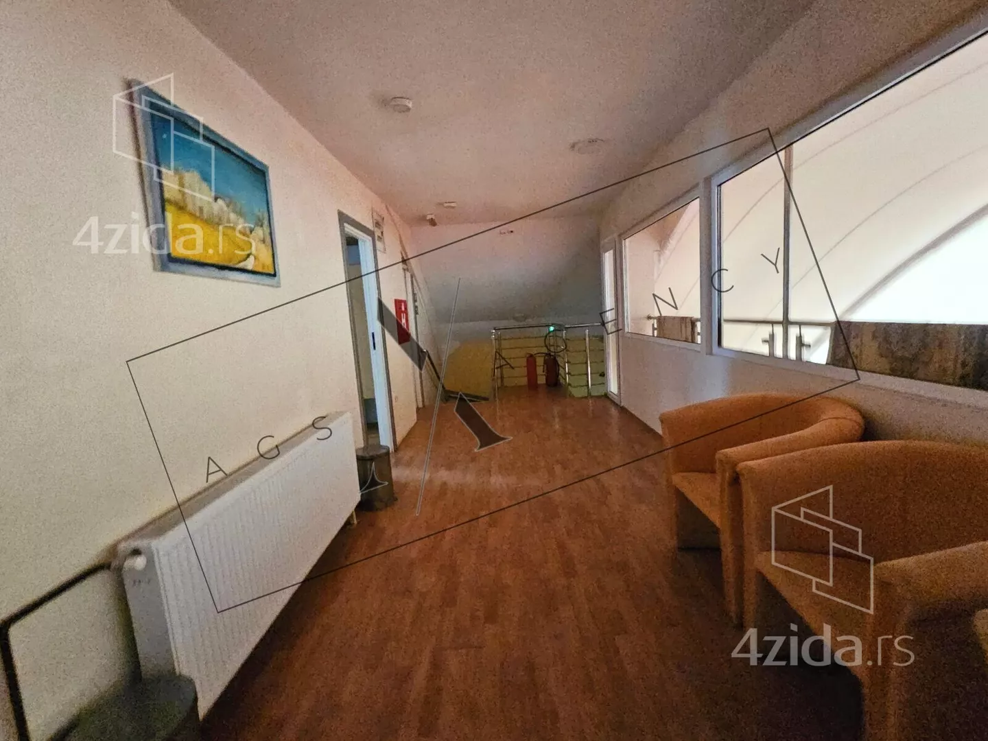 Poslovni prostor | 4zida