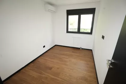 Čubura | 4zida.rs