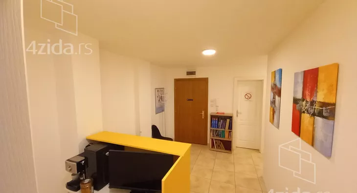 Poslovni prostor | 4zida