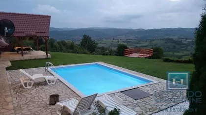 Velike Pčelice | 4zida.rs