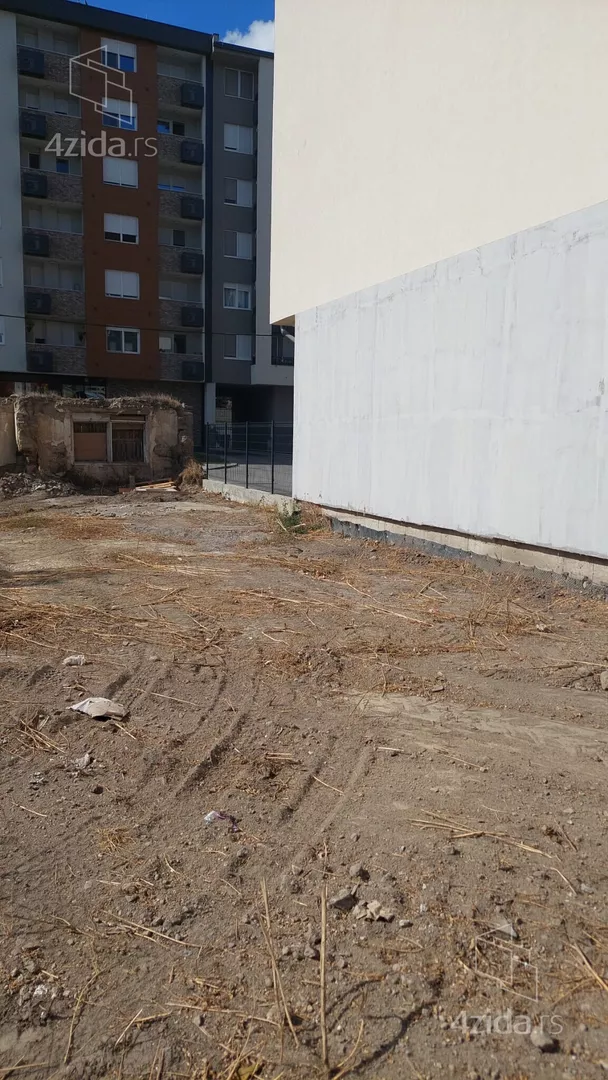 Građevinsko zemljište | 4zida