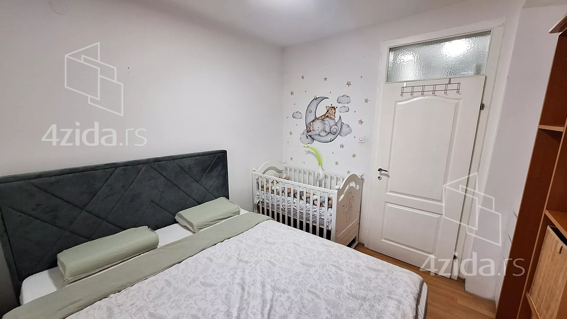 Jednoiposoban stan | 4zida