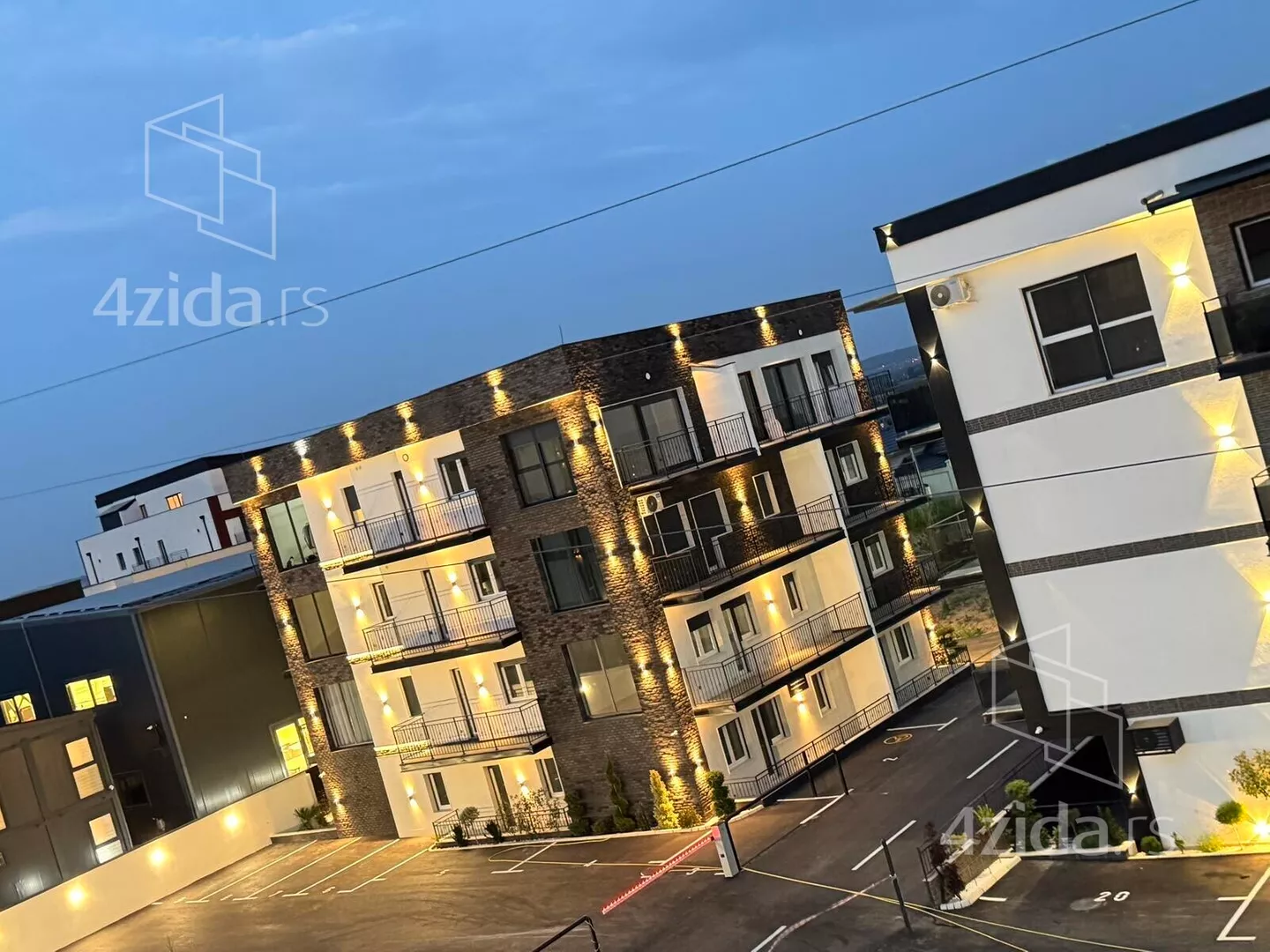 Dvoiposoban stan | 4zida