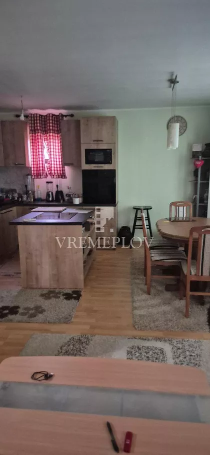 Popova bara nova 405. | 4zida.rs