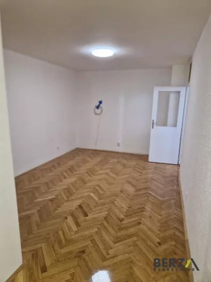 Železnička stanica | 4zida.rs