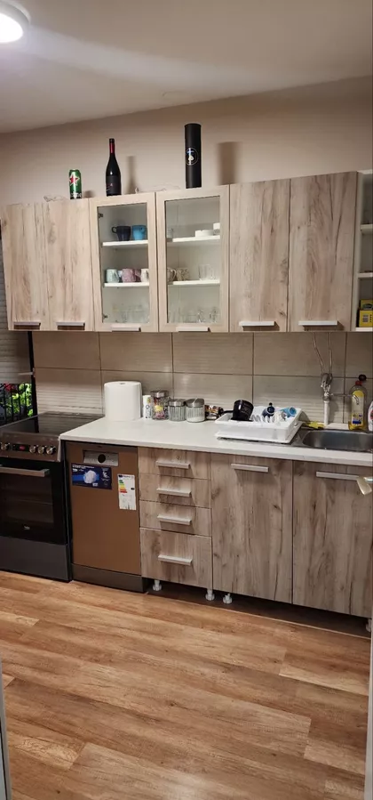 Trg Cara Jovana Nenada 3 | 4zida.rs