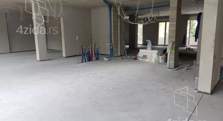Poslovni prostor | 4zida