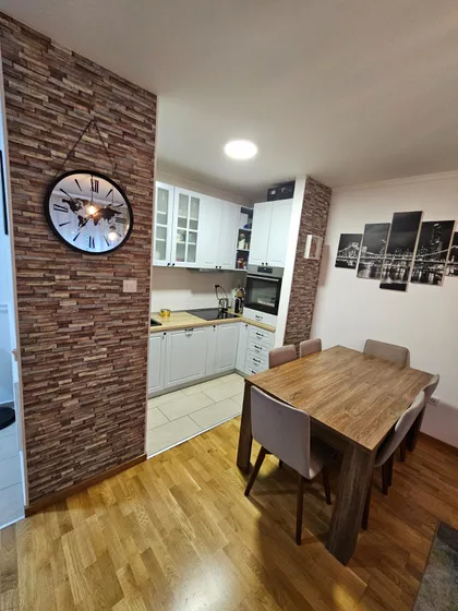 Zlatarićeva 26 | 4zida.rs